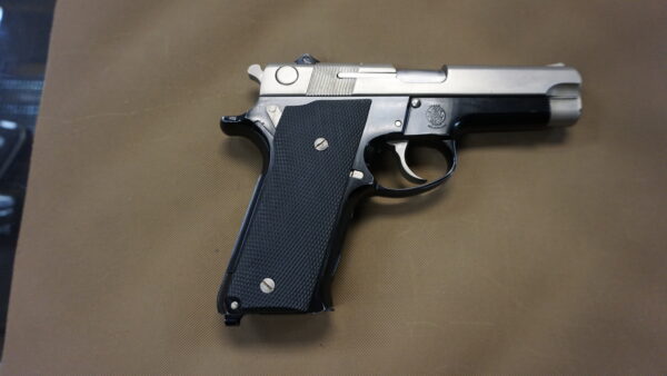 Smith & Wesson 59 handgun