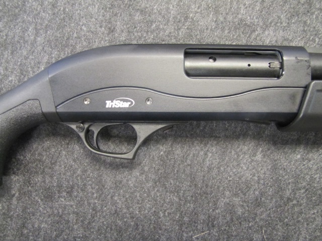 TriStar Cobra III 12GA pump shotgun 28" barrel, 3" chambers, includes 3 choke tubes — new