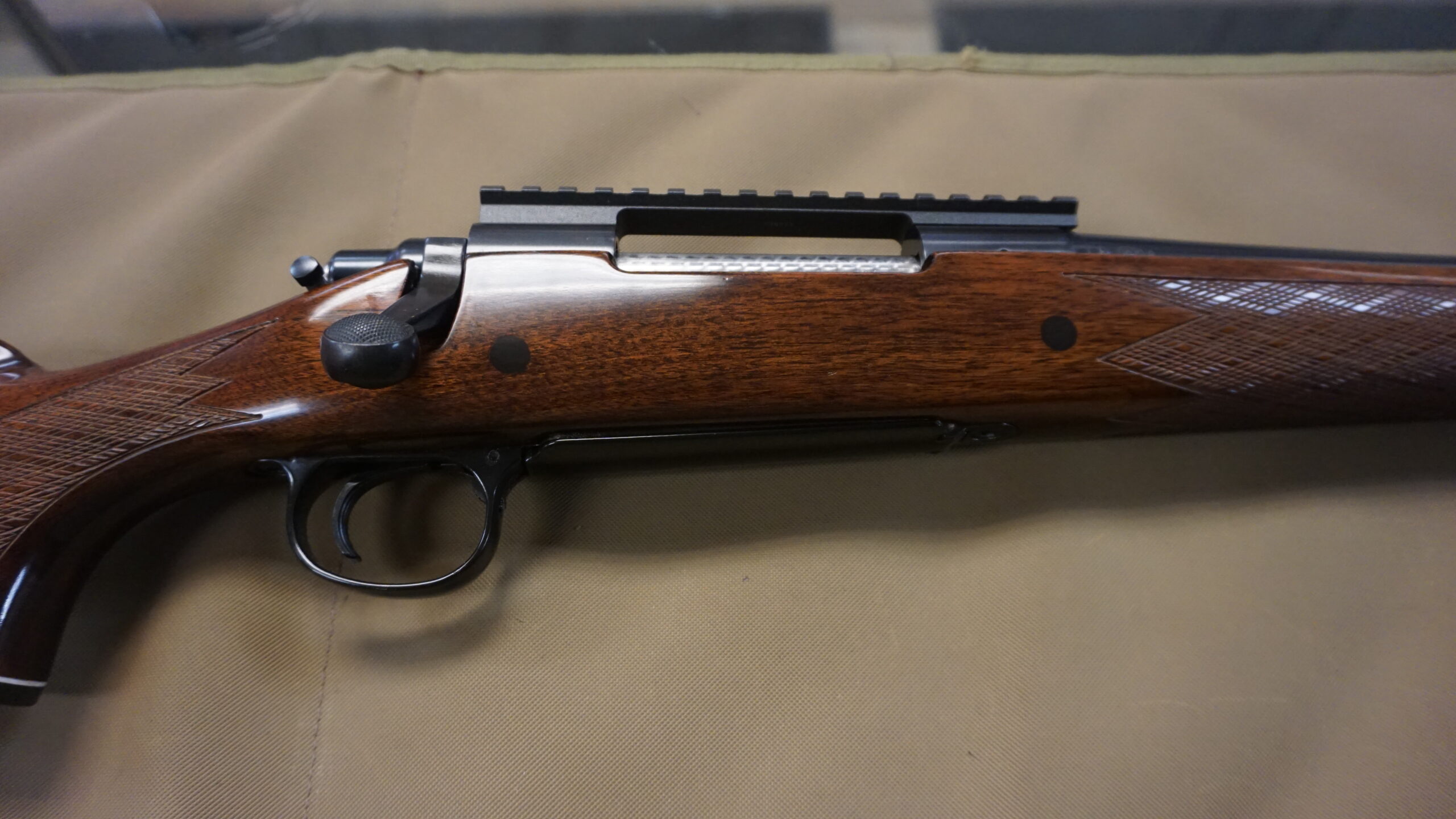 Remington Model 700 BDL 7mm Remington Magnum Rifle - Image 3