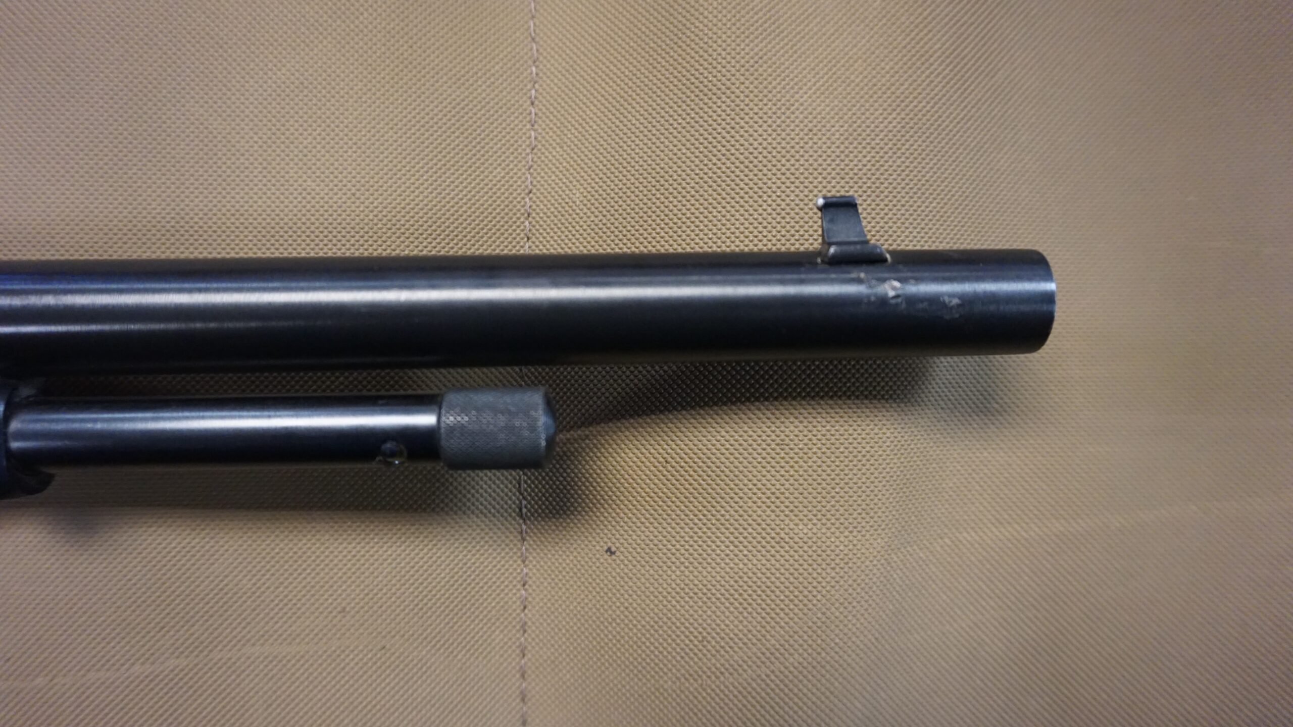 Remington 572 .22 LR Pump-Action Rifle - Image 5