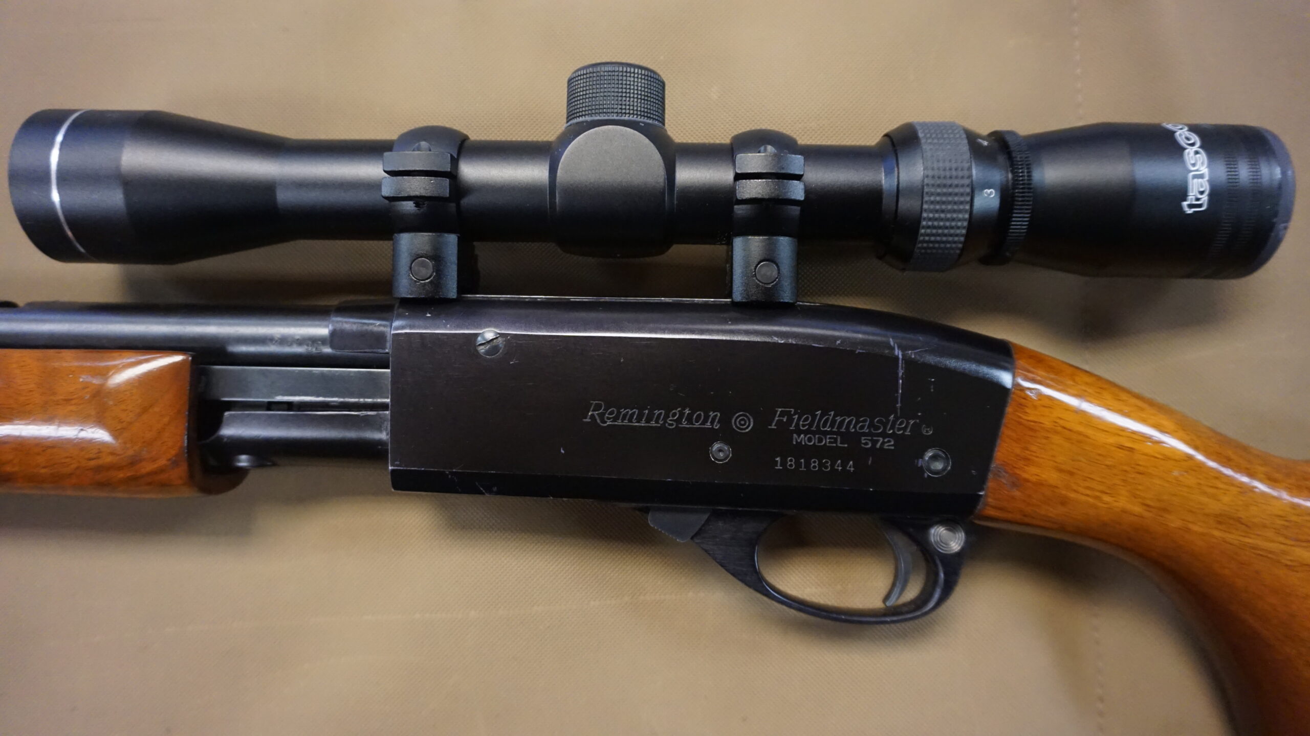 Remington 572 .22 LR Pump-Action Rifle - Image 6