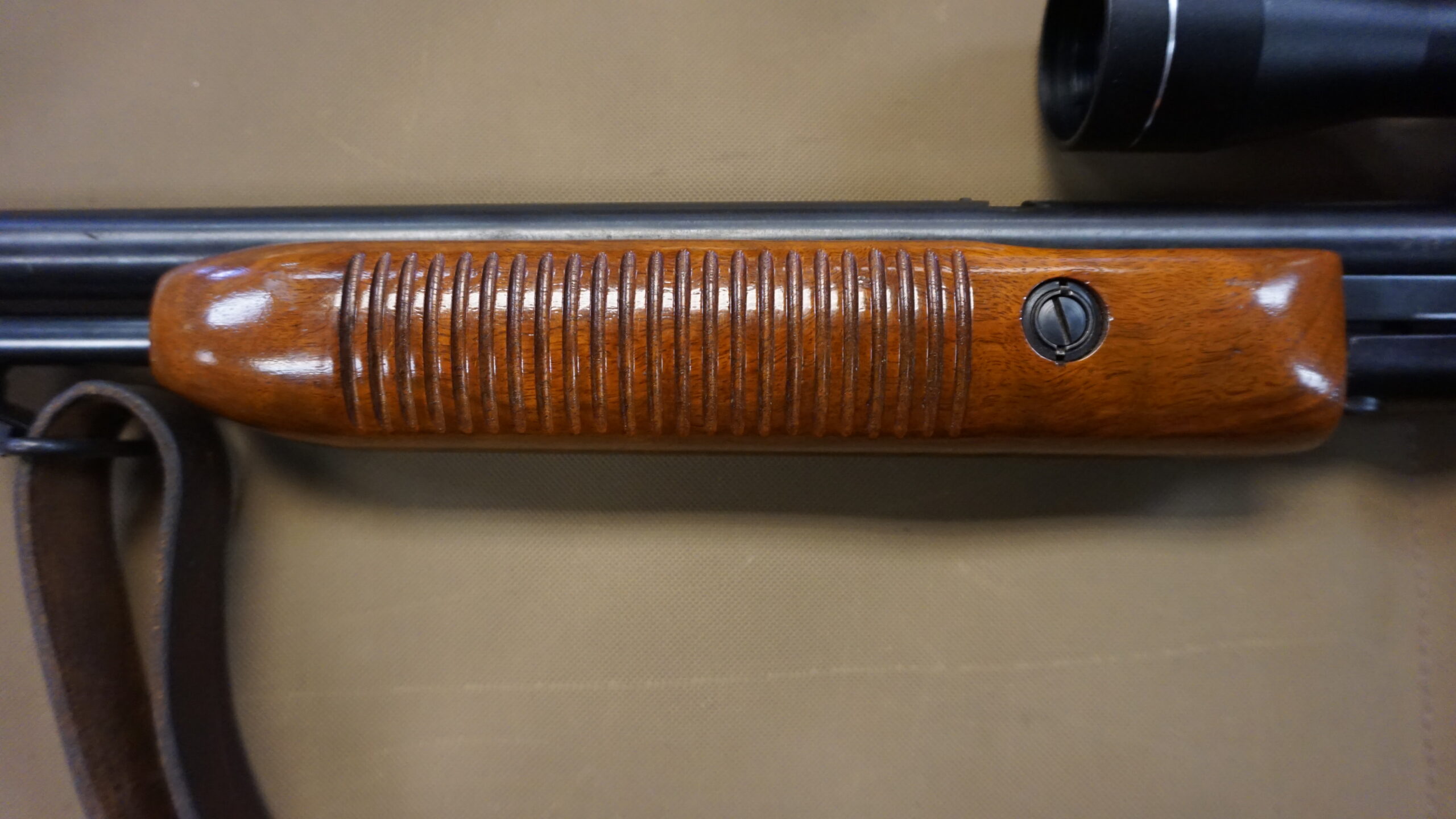 Remington 572 .22 LR Pump-Action Rifle - Image 8