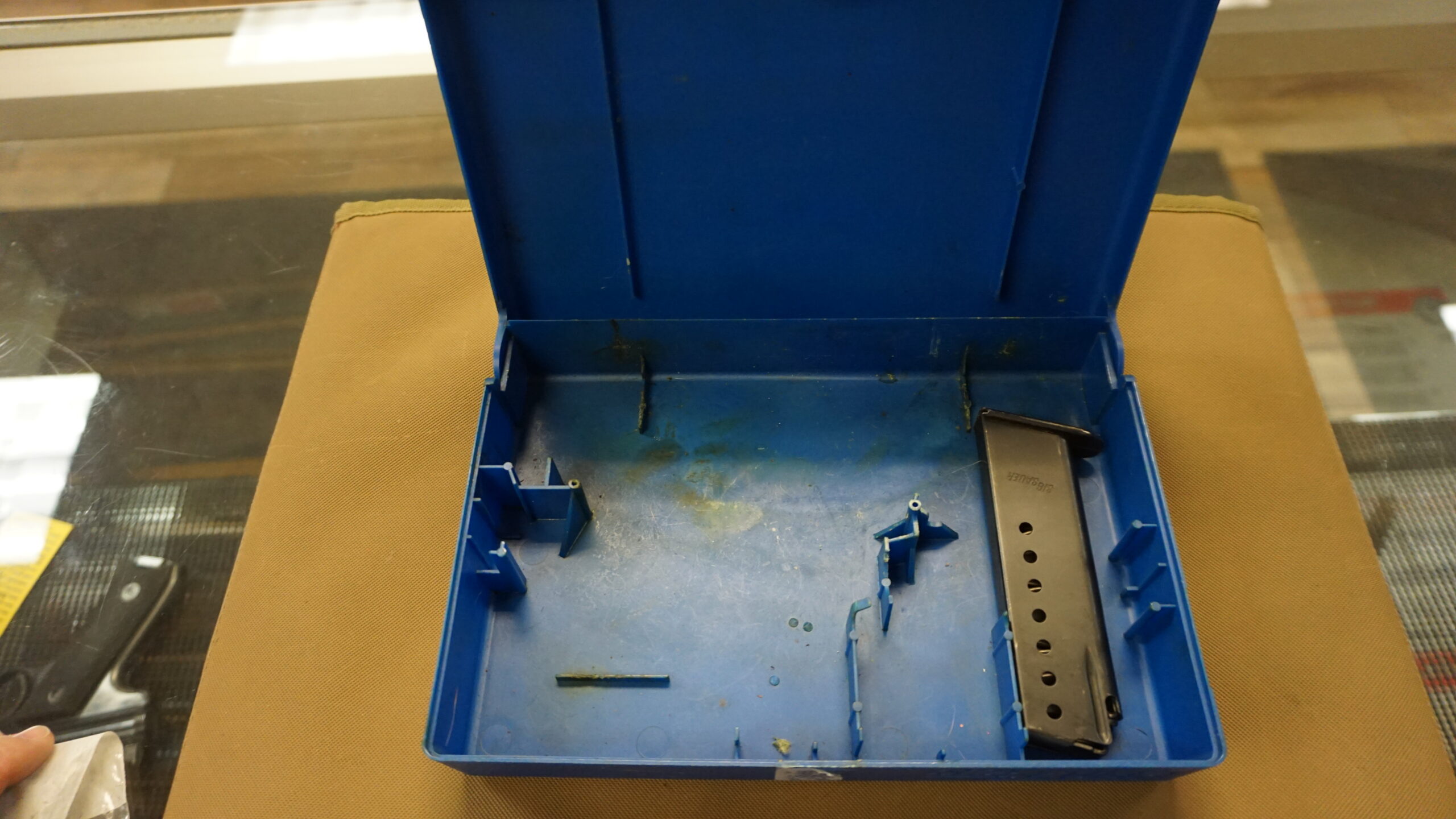 SIG Sauer P6 Semi-Automatic Pistol – 9mm - Image 6