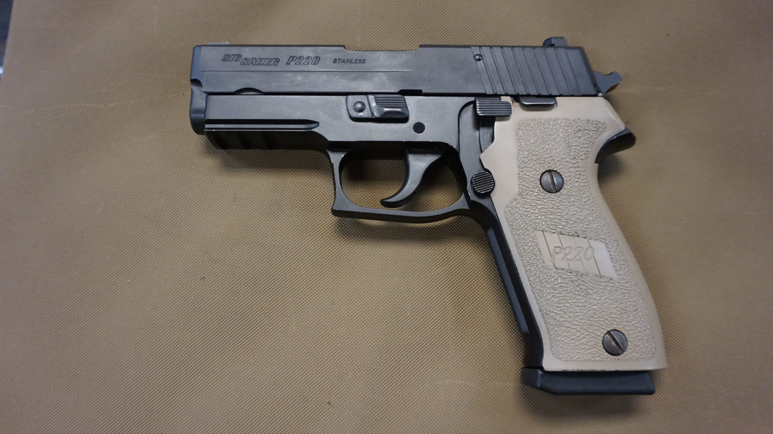 SIG Sauer P220 Semi-Automatic Pistol – .45 ACP - Image 2