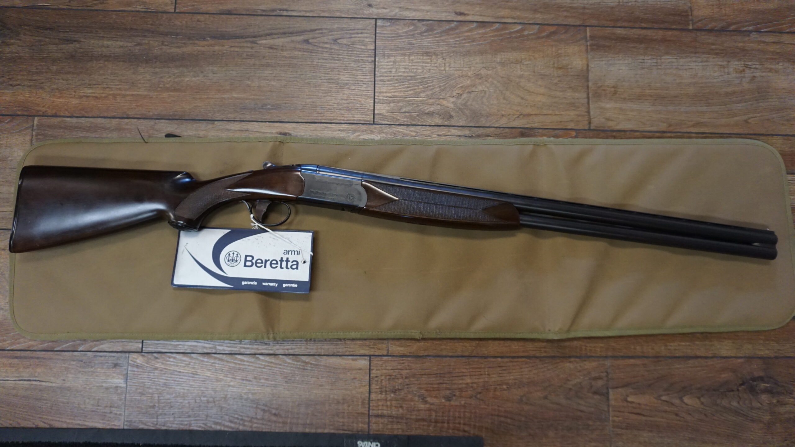 Beretta Over & Under shotgun 12 gauge