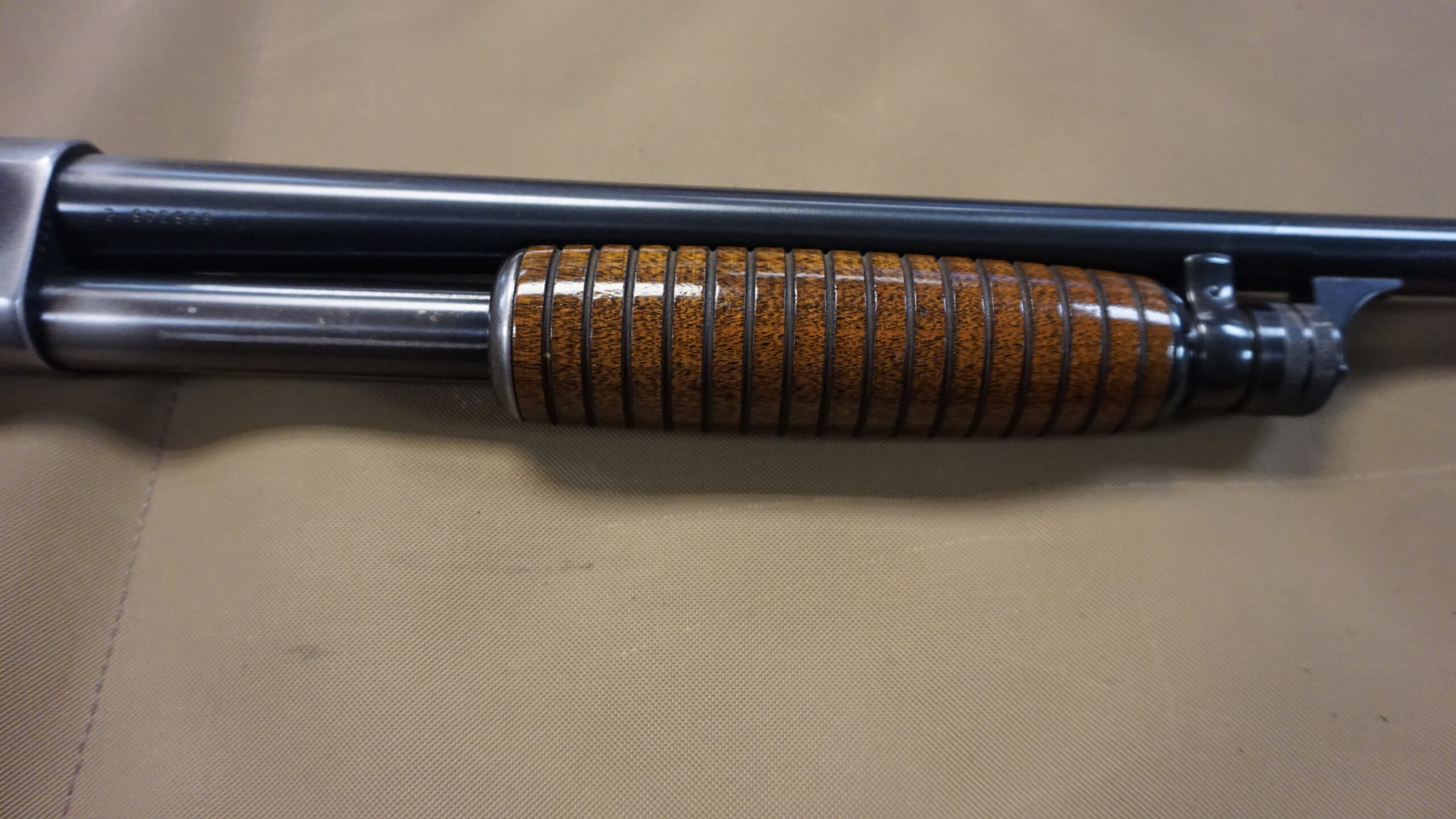 Ithaca Model 37 Featherlight Pump Shotgun – 16 Gauge - Image 4