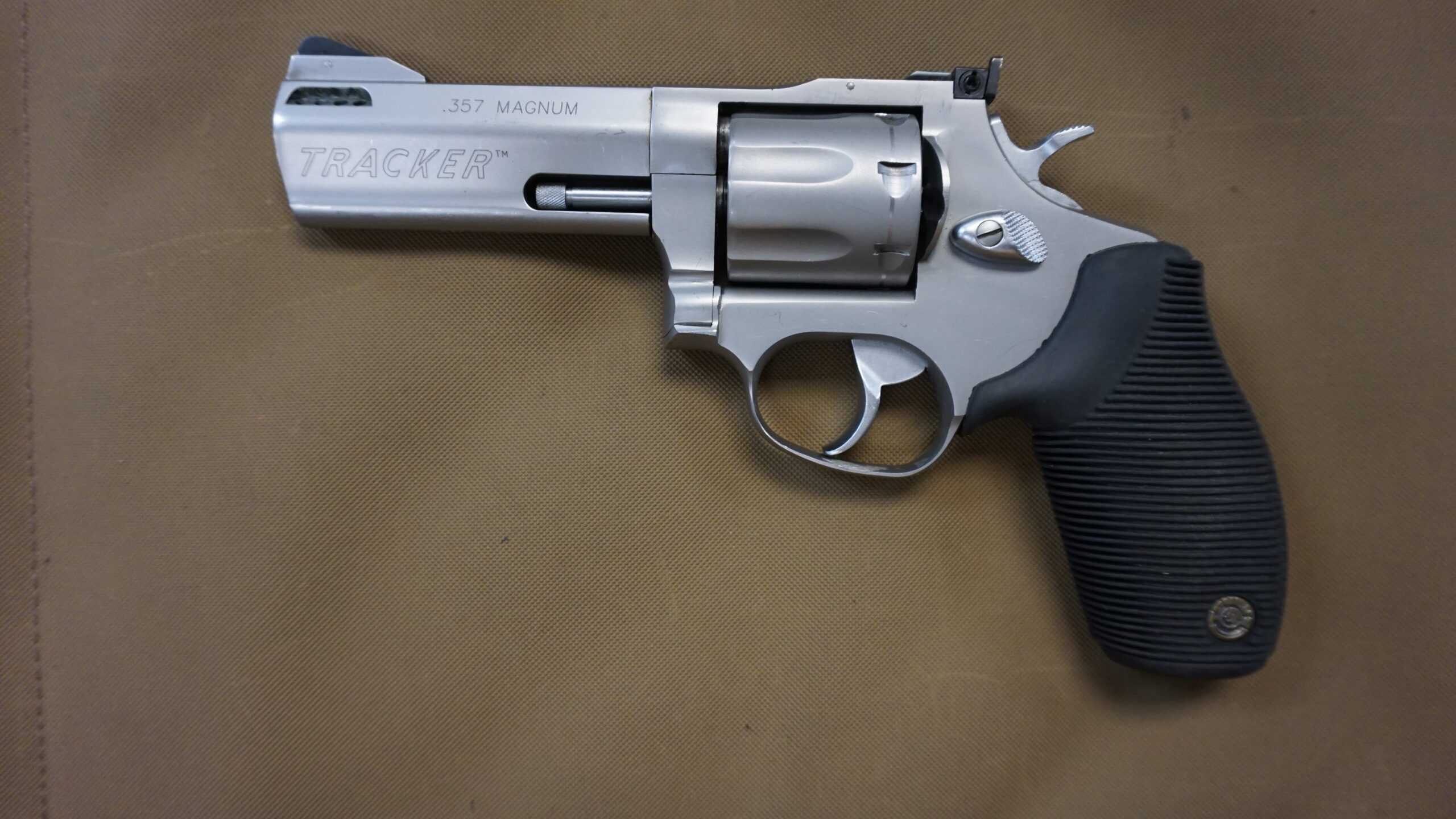 Taurus M627 Tracker .357 Mag - Image 2