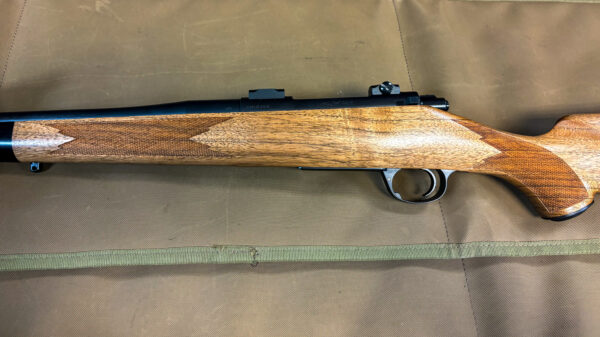 Kimber 84M Classic Select — .257 Roberts
